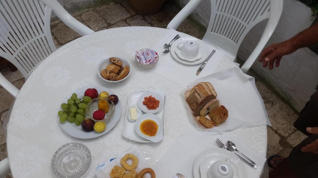 Palazzo Bitonti Bed & Breakfast Gagliano del Capo Exterior foto