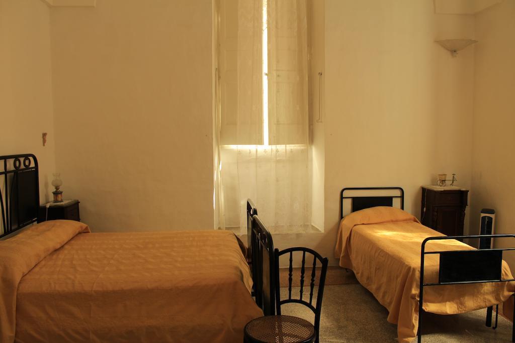 Palazzo Bitonti Bed & Breakfast Gagliano del Capo Cameră foto